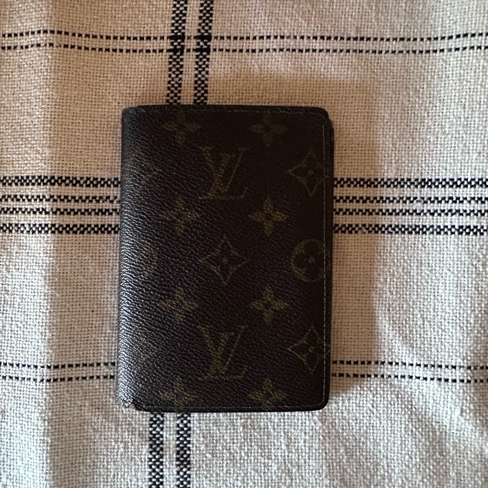 Louis Vuitton Canvas Monogram Wallet Authentic